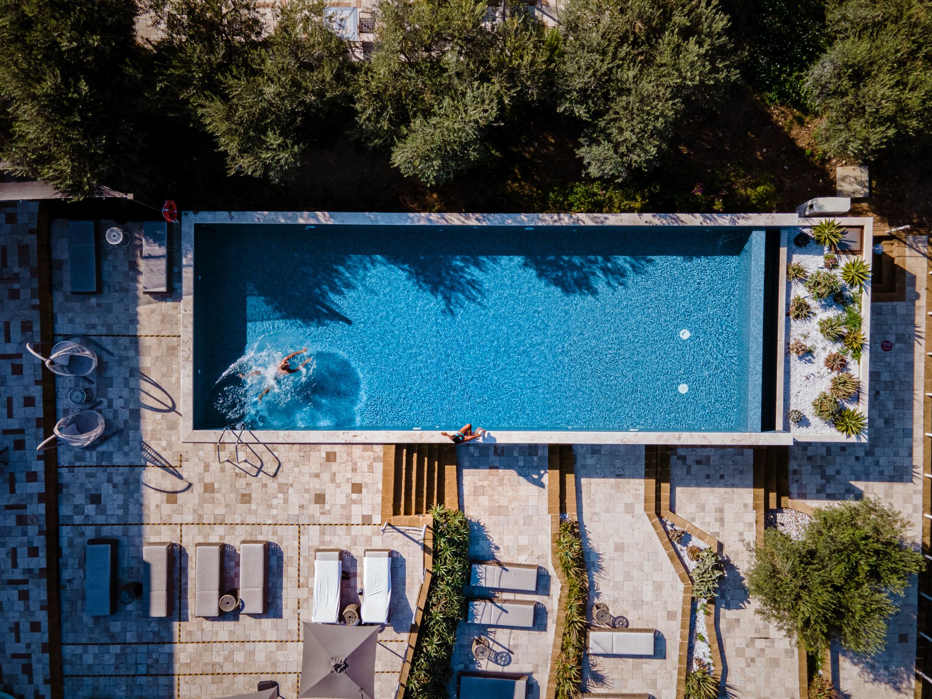 Hochwertige Hotelimmobilie mit Pool
